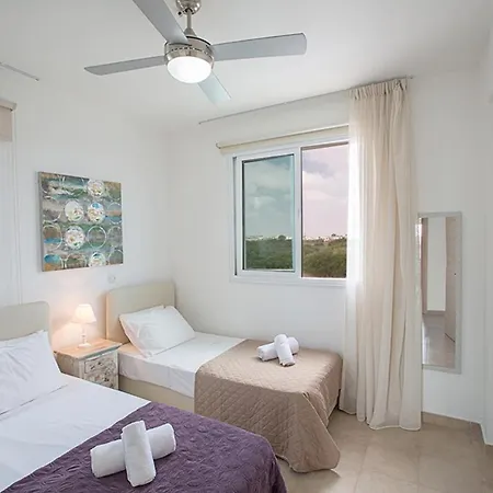 Rent Your Dream Holiday And Look Forward To Relaxing Beside Your Private Pool Paralimni 1323